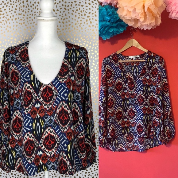 lovers + friends Ikat Pattern Blouse - Picture 1 of 11
